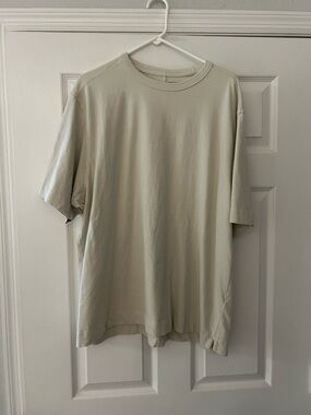Abercrombie & Fitch Light Cream Short Sleeve Crew Tee